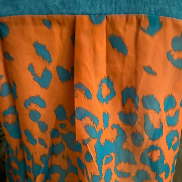 Xhilaration Blue S/S T-shirt with Organza Orange Blue Graphic Back Size Small - Picture 7 of 11